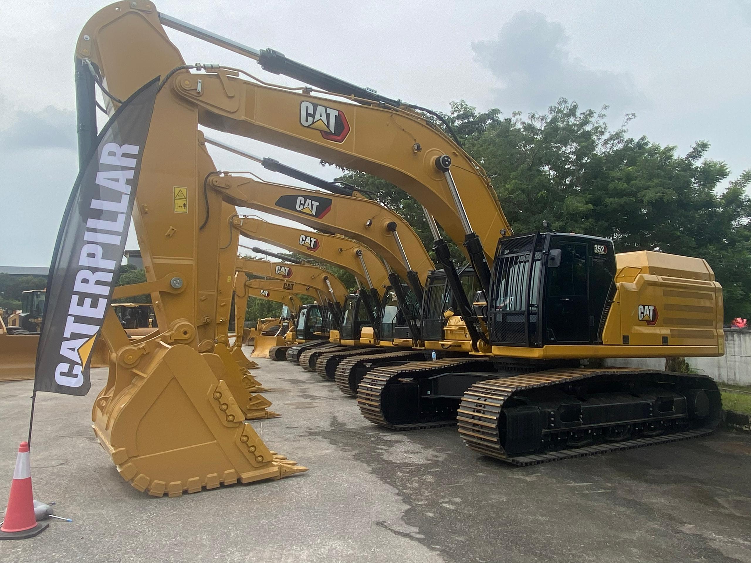 TRACTOR MALAYSIA - CAT